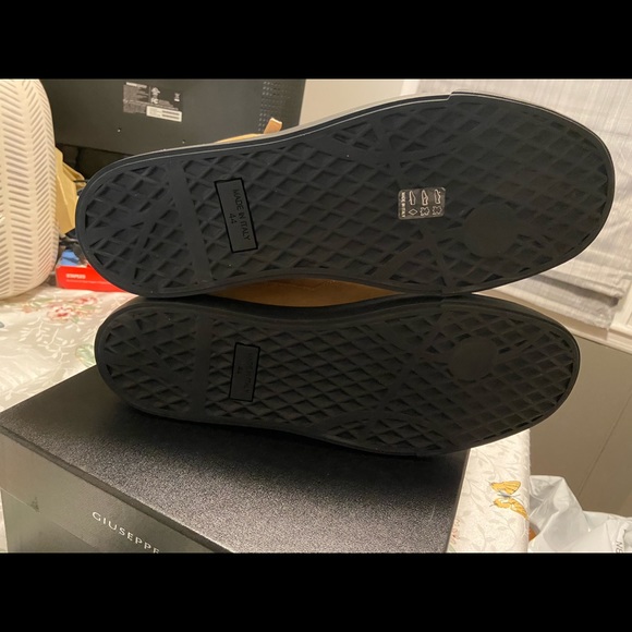 NEW Giuseppe Zanotti Suede Sand Tan Mid Top Sneaker - Picture 11 of 12